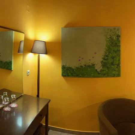 Teloni Affittacamere 3*