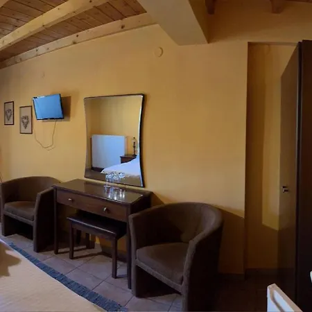 Guesthouse Teloni 3* Vitina